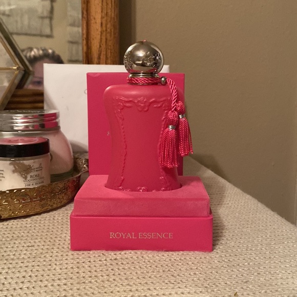 FULL BOTTLE Parfums de Marly Oriana 2.5 oz and comes with box - Picture 2 of 6